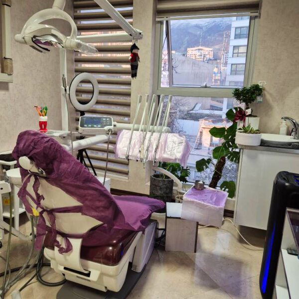 Dentist official 600x600